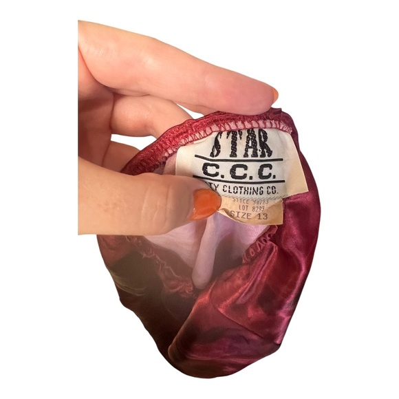 Vintage 90's Red & Black Satin-Finish Maxi Skirt Size 13 Vamp - Picture 2 of 4